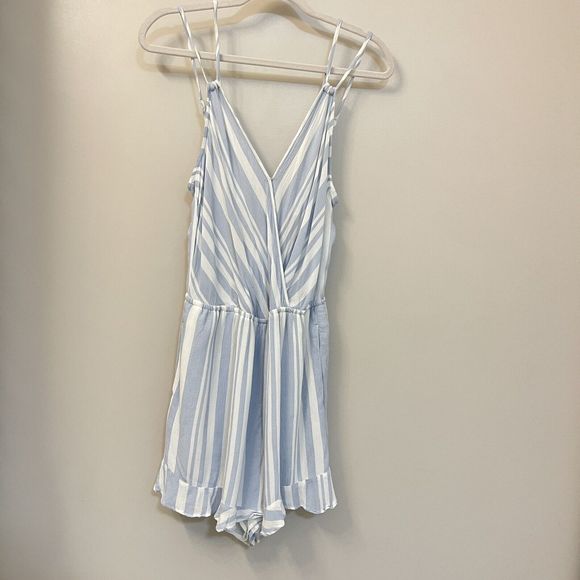 American Eagle Outfitters Pants - womens Large blue and white striped american eagle outfitters sleeveless romper